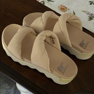 Sorel Vibe Twist Sandals